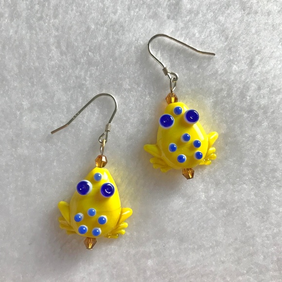Jewelry - NEW Handmade Lampwork Glass Frog Earrings